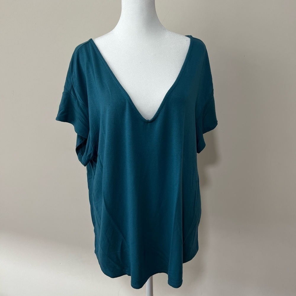 Stars Above Super Soft V-Neck T-Shirt. Size XXL
